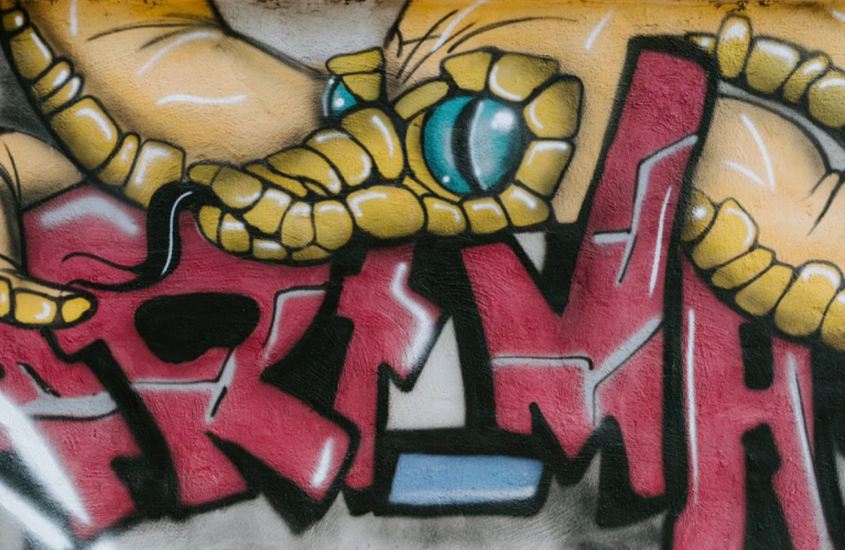 Animated motion effects in graphic design